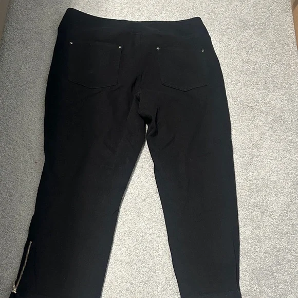 Belle by Kim Gravel Black Ankle Jeans - Picture 6 of 6